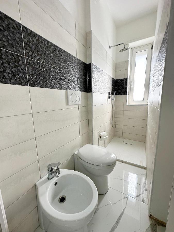Wh - Cuore Home - Attico Monolocale Con Parcheggio Gratuito - 5 Minuti Dal Centro - Wifi Sanremo Eksteriør billede