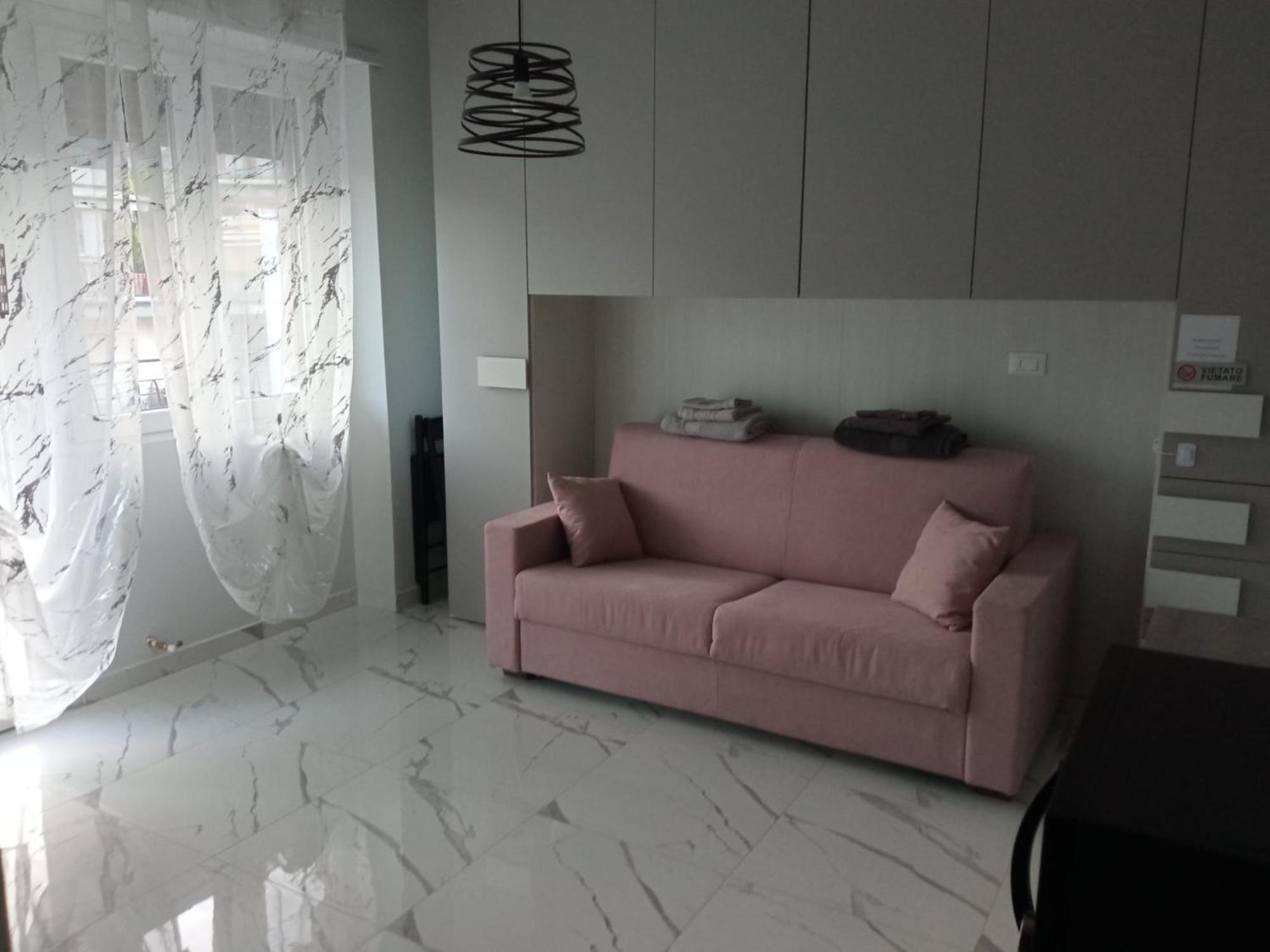 Wh - Cuore Home - Attico Monolocale Con Parcheggio Gratuito - 5 Minuti Dal Centro - Wifi Sanremo Eksteriør billede