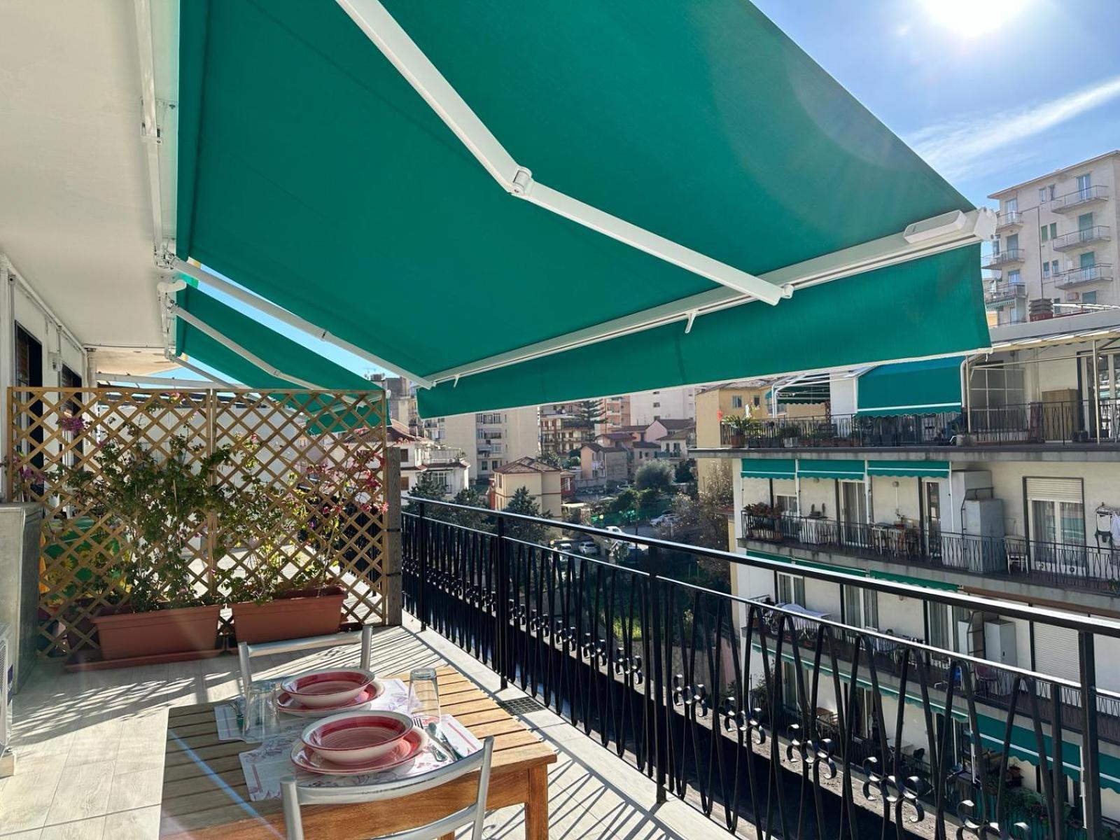 Wh - Cuore Home - Attico Monolocale Con Parcheggio Gratuito - 5 Minuti Dal Centro - Wifi Sanremo Eksteriør billede